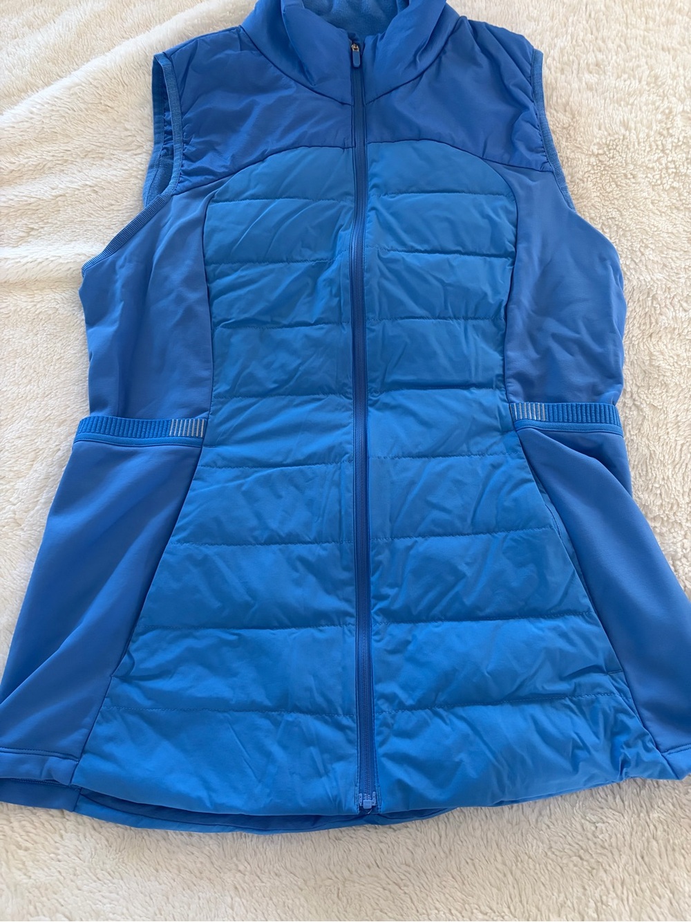 Lululemon down for it all vest